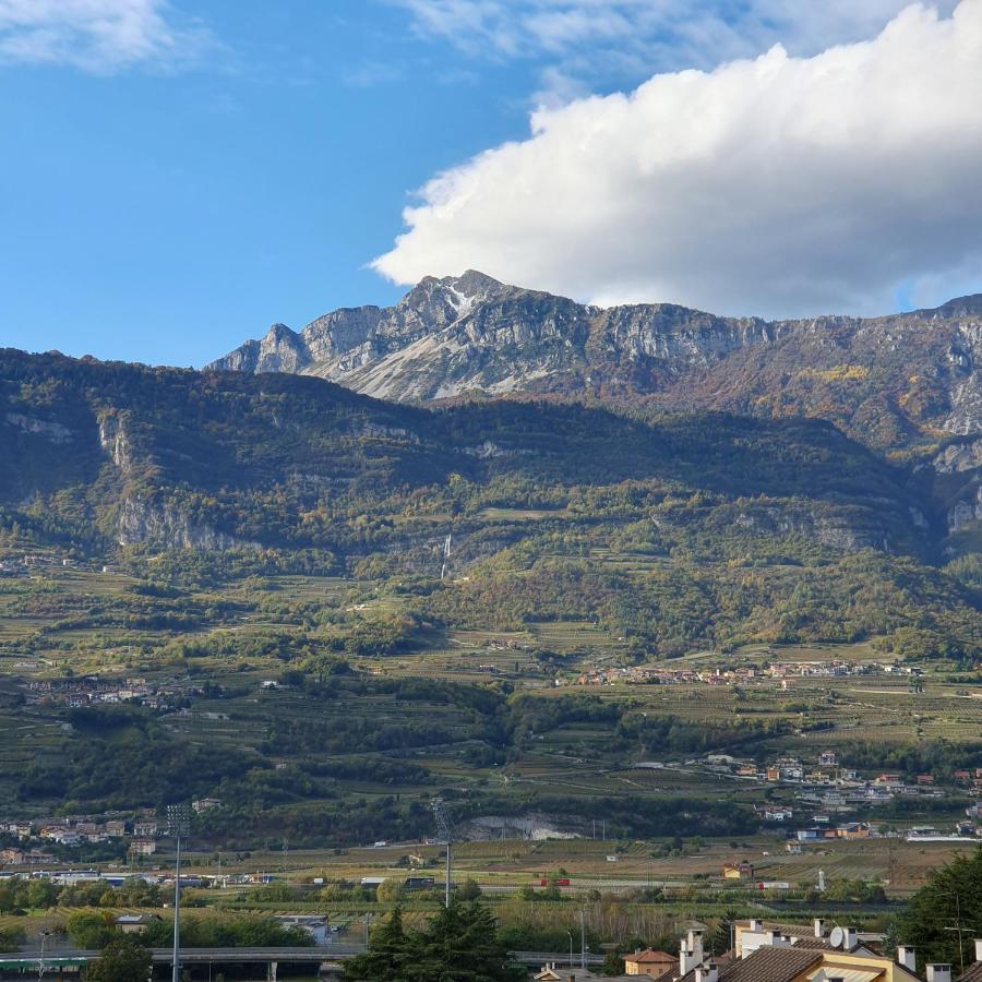 Vista Mozzafiato Sulle Alpi Apartment Rovereto  Exterior foto
