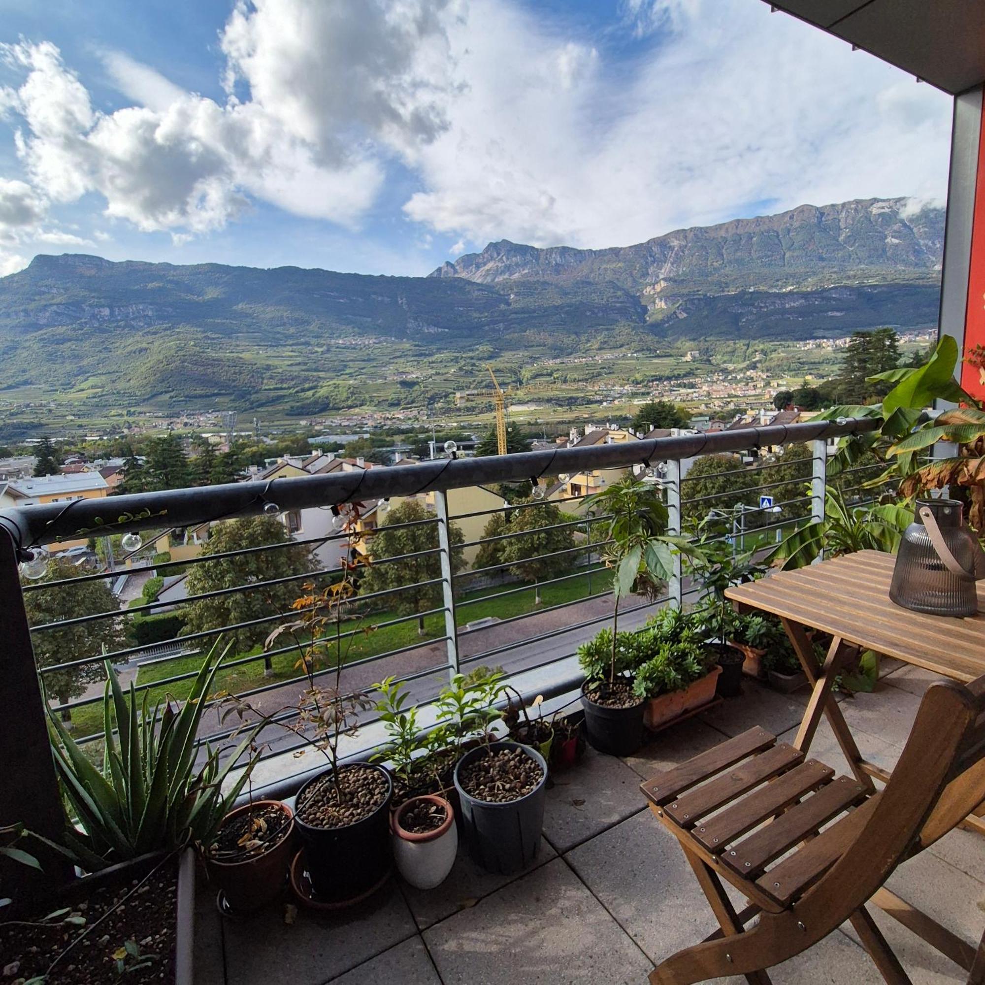 Vista Mozzafiato Sulle Alpi Apartment Rovereto  Exterior foto